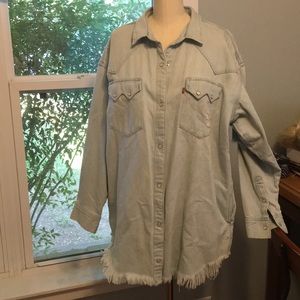 Levi’s oversized western button down